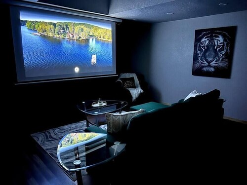 The Hummingbird: Lux 1Bed 1Bath Hideaway  Sleeps 4