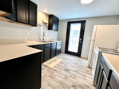 The Hummingbird: Lux 1Bed 1Bath Hideaway  Sleeps 4