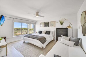 3 soverom, skrivebord, strykejern/-brett og wi-fi