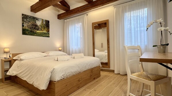 3 quartos, ferros/tábuas de passar roupa, Wi-Fi de cortesia