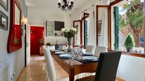 Dining - Rosa Terrace (Residence Flowery) (Venecia)
