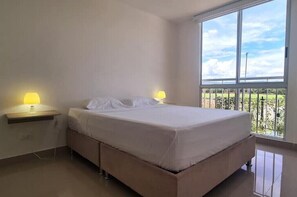 3 camere