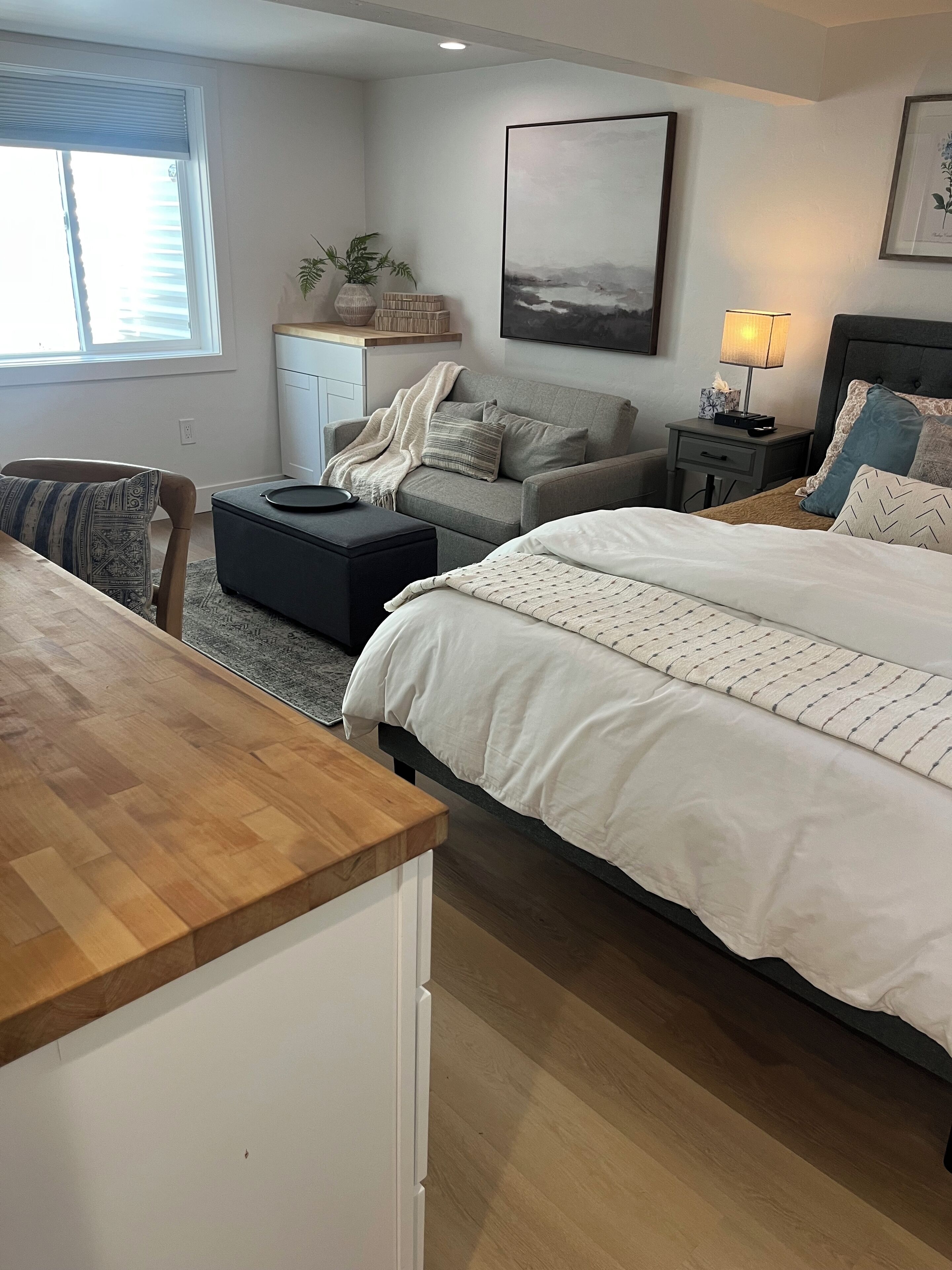 2 bedrooms, desk, iron/ironing board, free WiFi