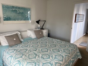 3 bedrooms, WiFi, bed sheets, wheelchair access