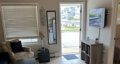 Beautiful Beach Condo – 1 Block From Boardwalk!