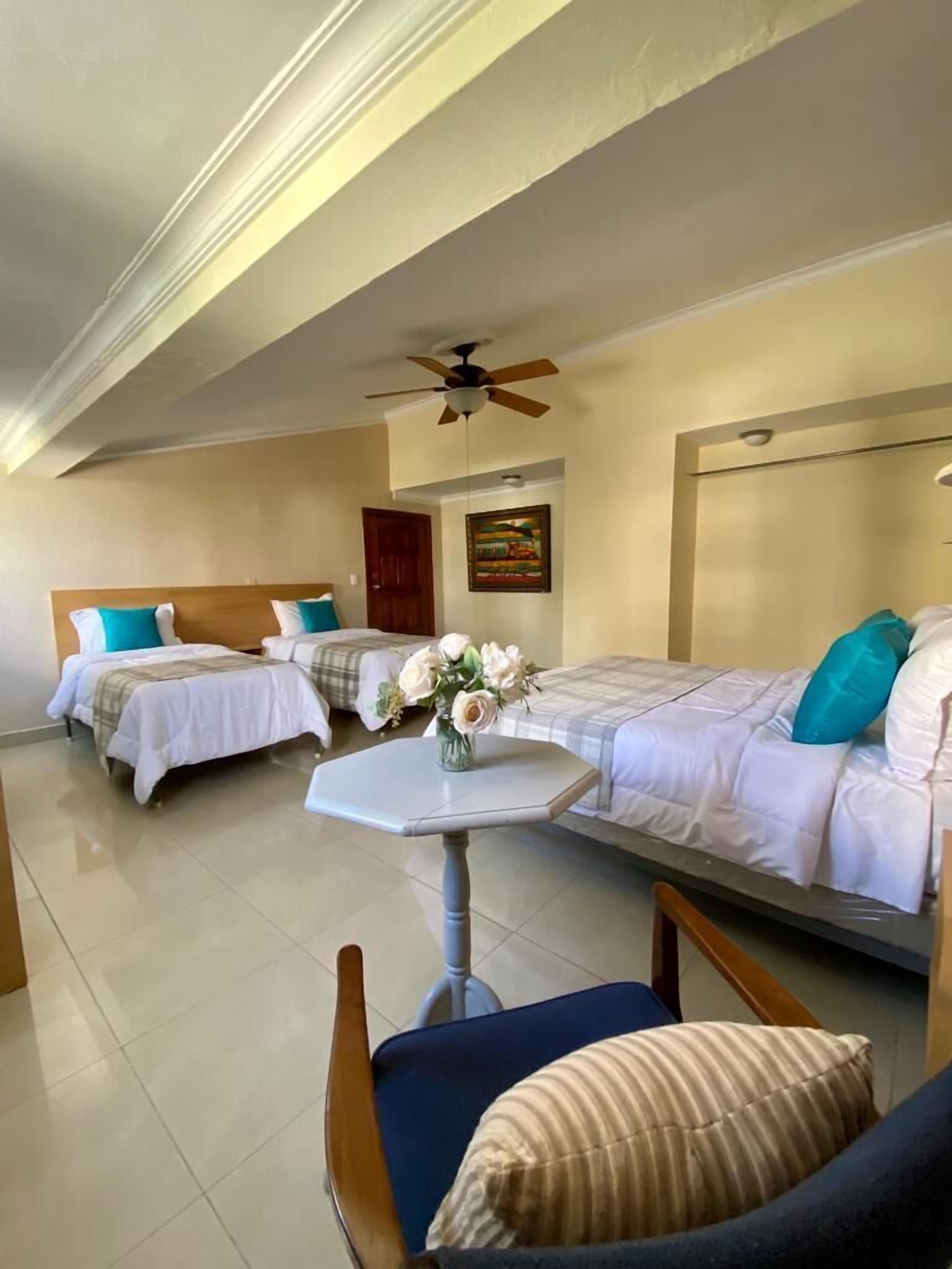 BOTANIC GARDEN HOSTAL