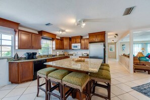 Fridge, microwave, oven, stovetop - Large pool home & blocks away from the beach! (Daytona Beach)
