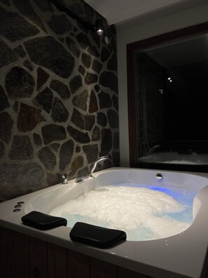 Traditionell lägenhet | 2 sovrum, egyptiska bomullslakan och sängtillbehör av högsta kvalitet