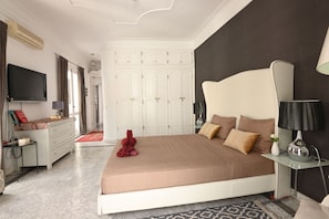 Junior Room
