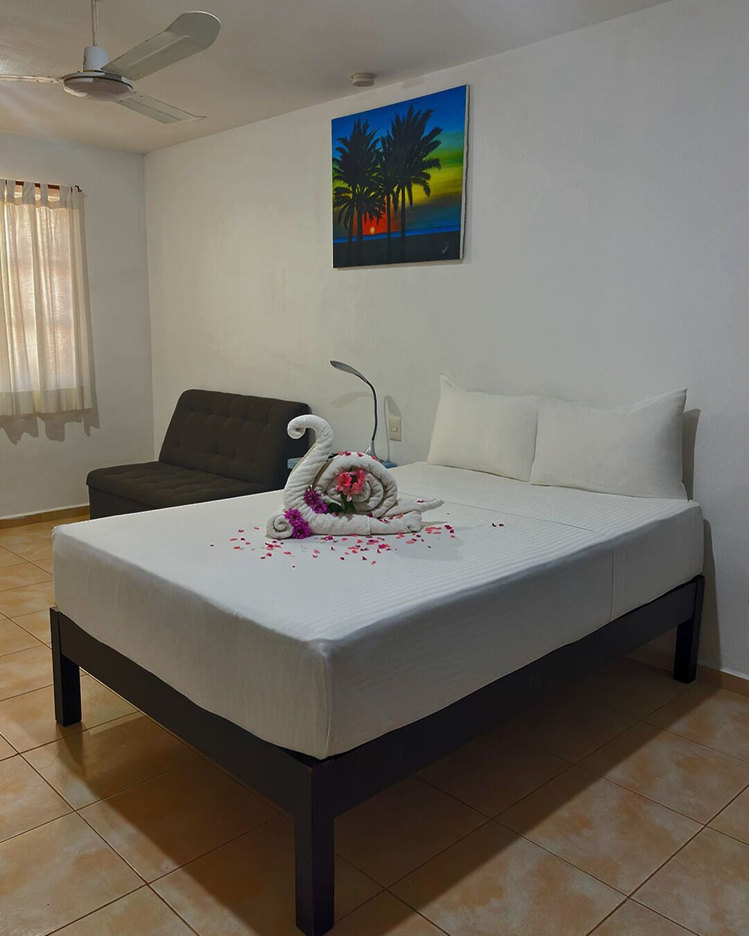 Comfort Double Room | Minibar, desk, iron/ironing board, free WiFi