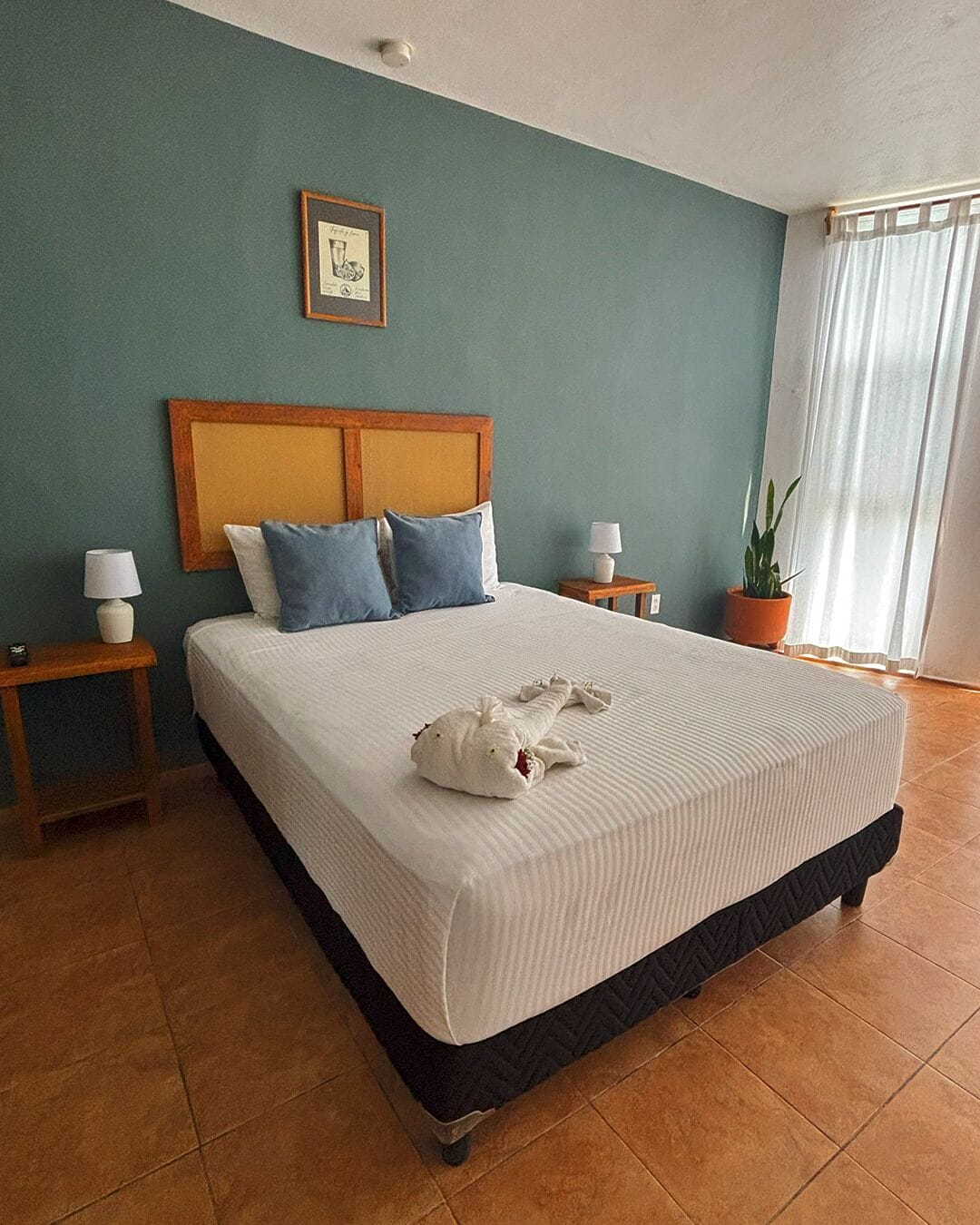 Deluxe Double Room | Minibar, desk, iron/ironing board, free WiFi