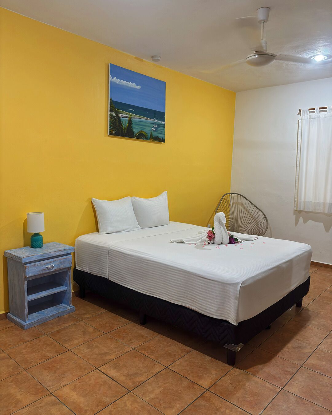 Comfort Double Room | Minibar, desk, iron/ironing board, free WiFi