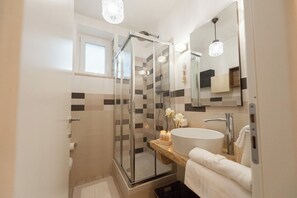 Hair dryer, towels, soap, toilet paper - Cala S.Quirico-House on the beach! (San Vincenzo)