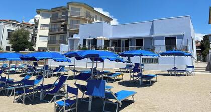 Cala S.Quirico-House on the beach!