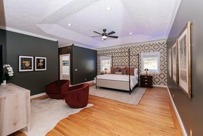 6 soverom, strykejern/-brett, reiseseng for barn og wi-fi