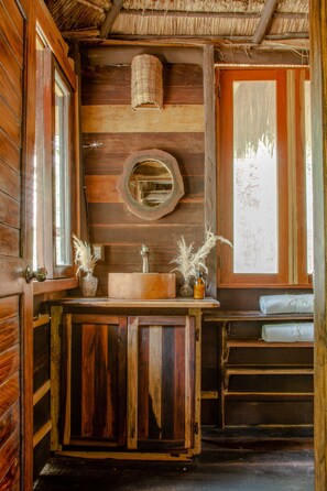 Panoramic Cabin | Bathroom | Soap, shampoo, toilet paper - Madre Tierra Eco Habitat (Leona Vicario)