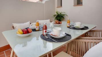 Apartamento (Peyrefite) | Terraza o patio