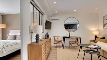 Apartment (Peyrefite) | Living area