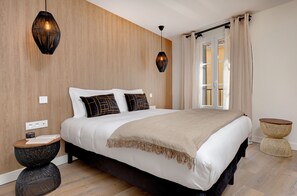 Apartment (Peyrefite) | Pillowtop beds, in-room safe, blackout drapes, free WiFi - Les Appartements de Collioure (Collioure)
