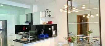 Modern and cozy | 1 BR| Pool & Gym @Bellavista