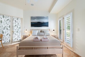 3 bedrooms, desk, iron/ironing board, travel crib