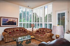 Smart TV, books, stereo, printers