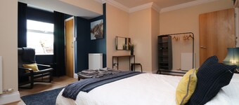 Spacious 2 bed apartment, close to City Centre