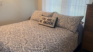 3 bedrooms, WiFi, bed sheets
