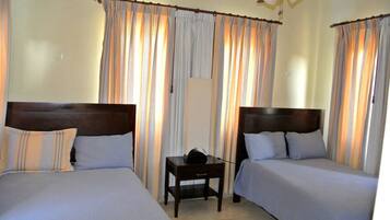 Bügeleisen/Bügelbrett, WLAN, Bettwäsche