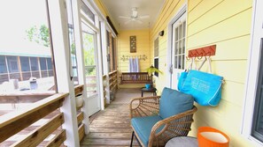 Interior - Cottage with Beach access & pools-Sleeps 6-WIFI (Gulf Shores)