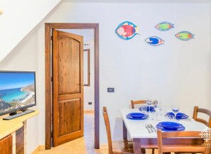 Basic-Apartment | Esszimmer