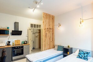 1 bedroom, desk, iron/ironing board, free WiFi