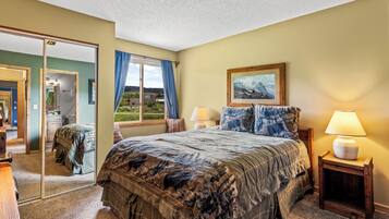 2 bedrooms, WiFi (free), bed sheets