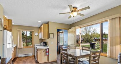 Homesteader - Peaceful cabin with beautiful views