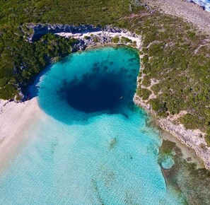 Beach - Long Island Comfort unit#2 (Long Island)