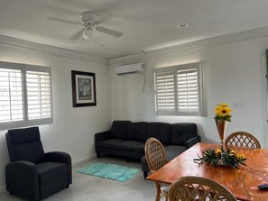 Interior - Long Island Comfort unit#2 (Long Island)