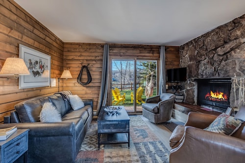Chickadee - Mountain Modern Cabin on the Elk River