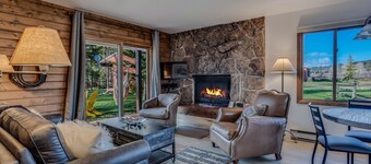 Chickadee - Mountain modern cabin on the Elk River