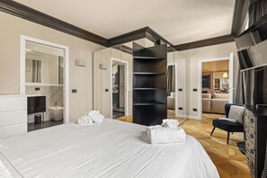 3 Schlafzimmer, Zimmersafe, Bügeleisen/Bügelbrett, Reisekinderbett