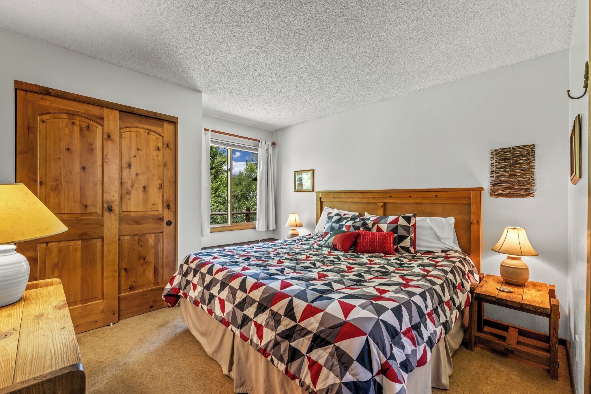 2 bedrooms, WiFi (free), bed sheets