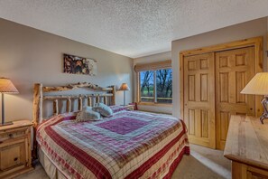 2 chambres, fer et planche à repasser, accès au Wi-Fi (inclus)