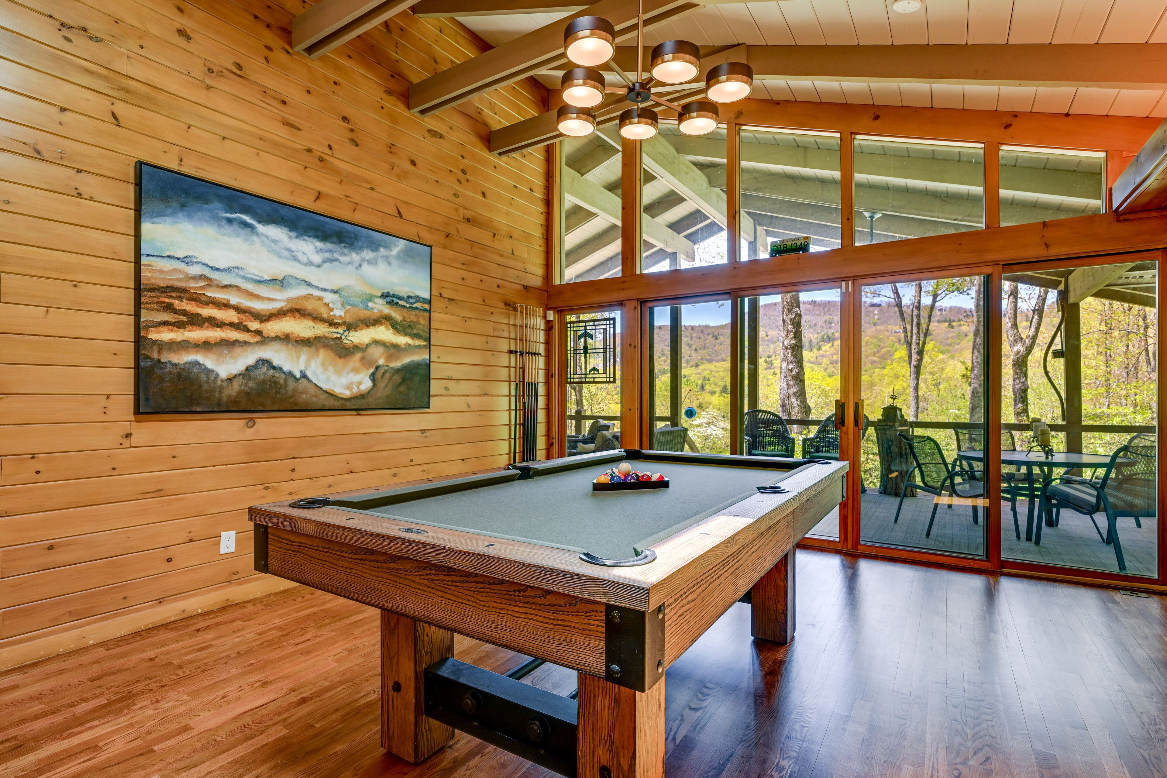 Luxe Glenville Vacation Rental ~ 5 Mi to Lake!