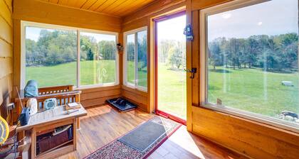 Cozy Upstate New York Getaway w/ Fire Pit!