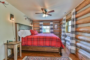 2 bedrooms, desk, iron/ironing board, travel cot