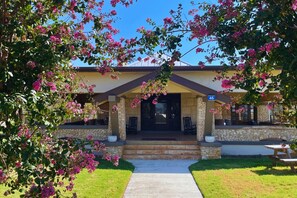 Exterior - River View Deluxe King Cabin near Downtown #17 (Kerrville)