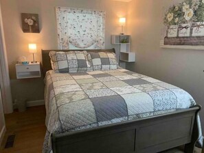 3 bedrooms, free WiFi, bed sheets, wheelchair access