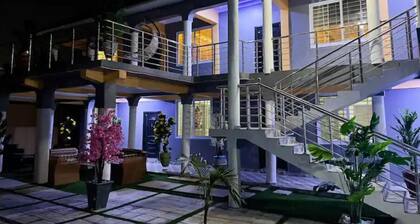 Luxurious Unit In Martha's Place Ghana: #2