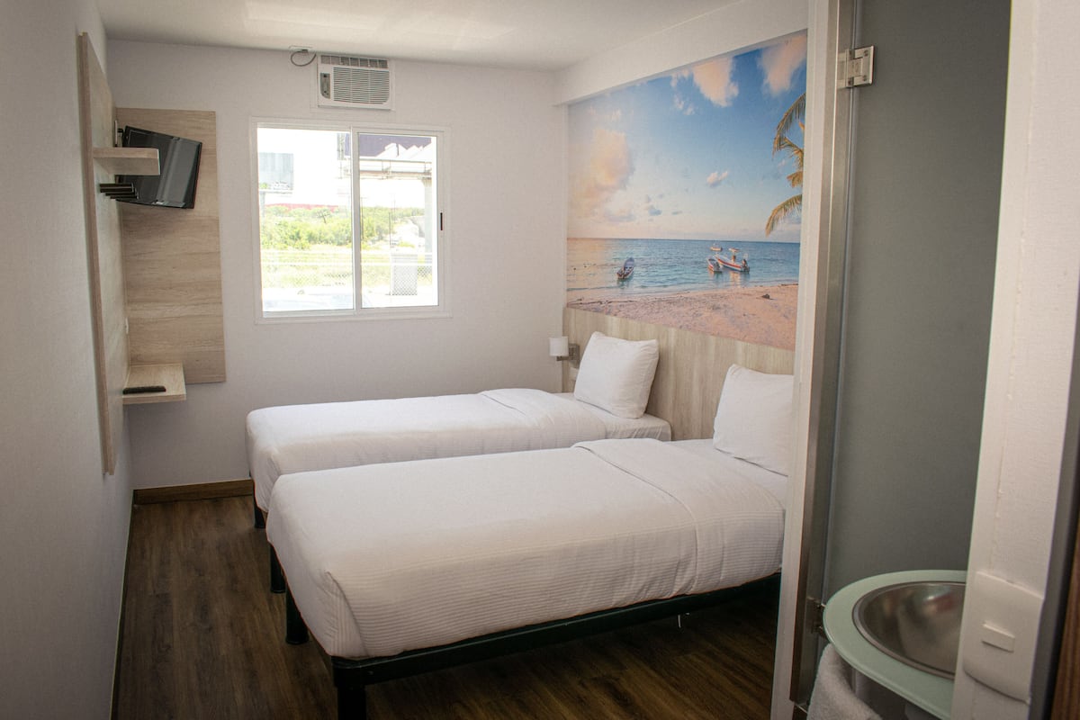 Standard Double Room | Desk, laptop workspace, WiFi (free), bed sheets
