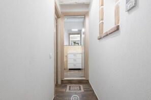 Interior - Cosmopolitan Retreat (Cagliari)