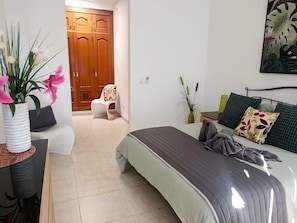 4 chambres, fer et planche Ă repasser, lit parapluie, Wi-Fi gratuit